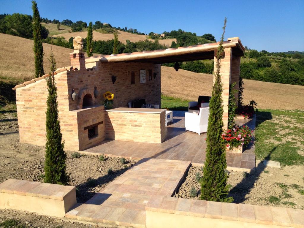 Casale Delle Rondini Bed & Breakfast Tolentino Exterior photo