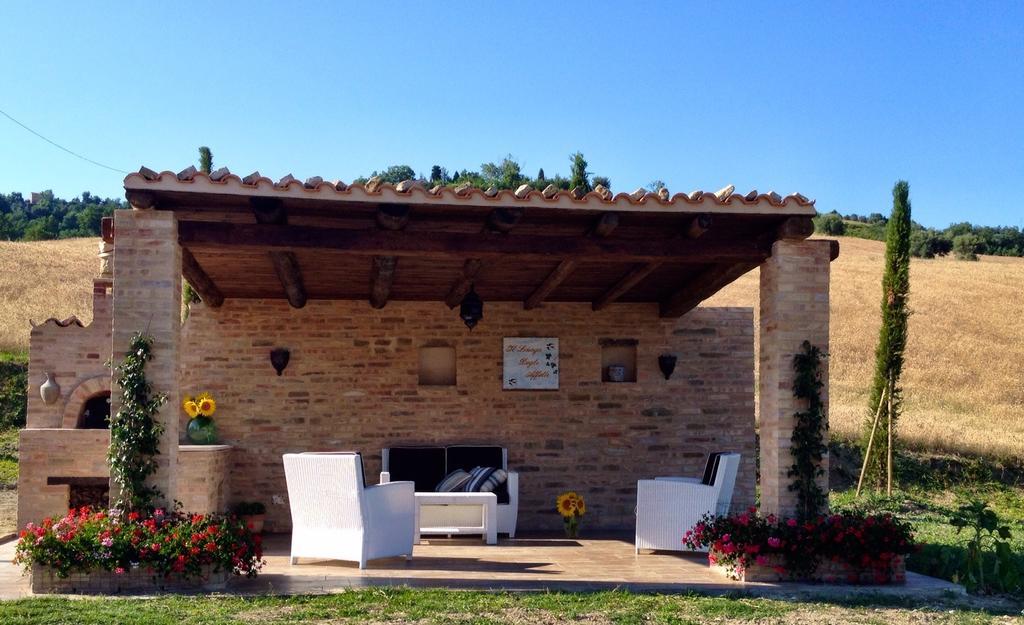 Casale Delle Rondini Bed & Breakfast Tolentino Exterior photo
